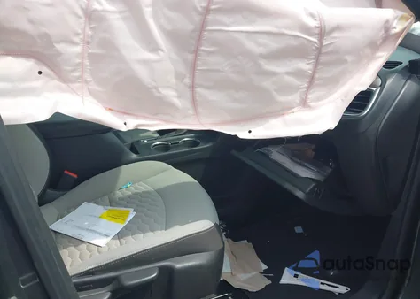 2019 Chevrolet Equinox Lt z USA, uszkodzony, nr VIN 2GNAXTEV6K6190023